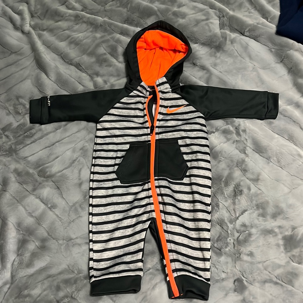 Nike one piece zip up